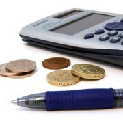 学校に寄付している人は税金の控除が受けられるようです